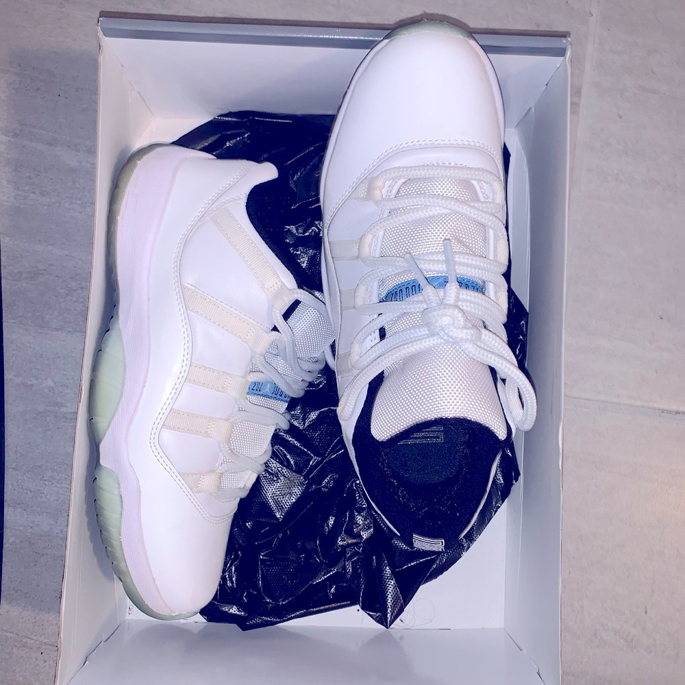 All white low top 11s